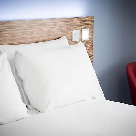 Hotel Travelodge Dublin Phoenix Park 3*