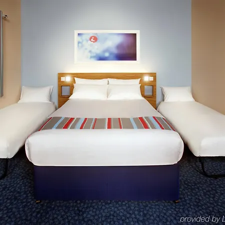 Travelodge Dublin Phoenix Park 3*